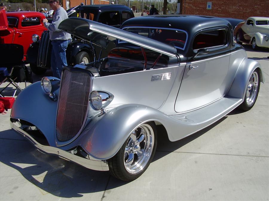 33 Ford Chopped 3W Coupe